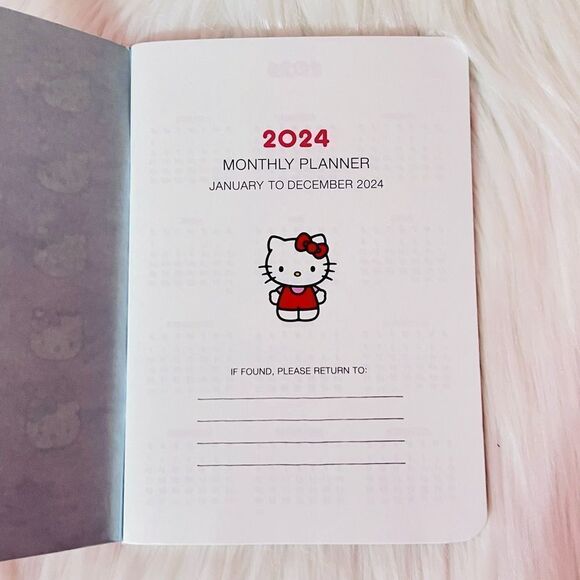 Hello Kitty Monthly Planner - Picture 3 of 6